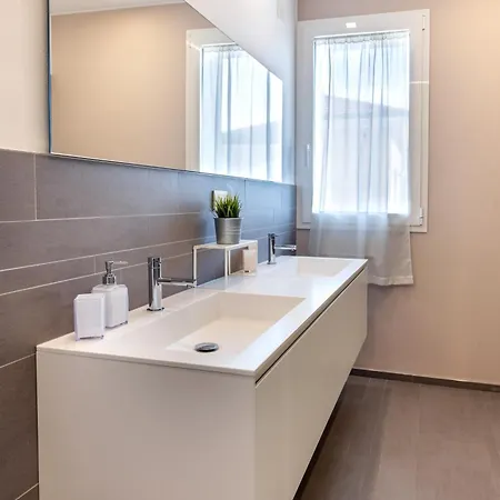 Апартаменты Penthouse18 - Jacuzzi On Master Bedroom Риччоне